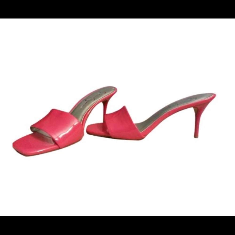 Jessica Simpson Fuchsia heels